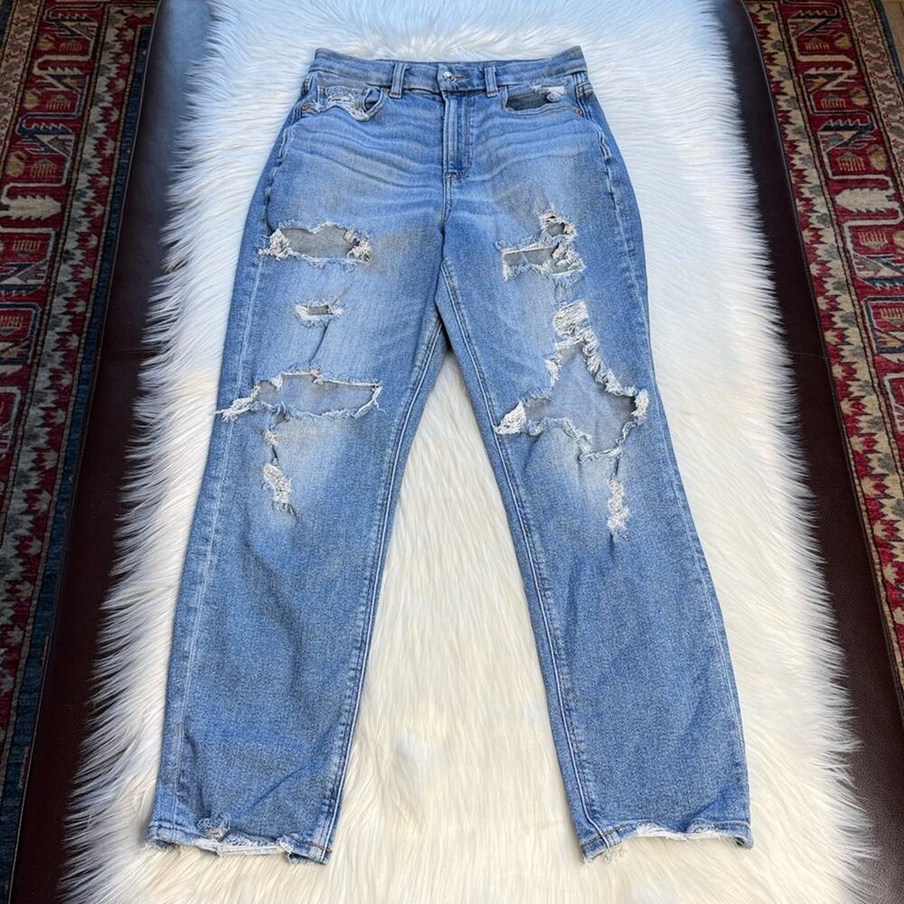 American Eagle Distressed Ripped Curvy Mom Jeans